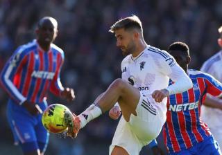 世界杯平台-重拾第二春！卢克肖赛季100%全勤 阿莫林视他为后防核心